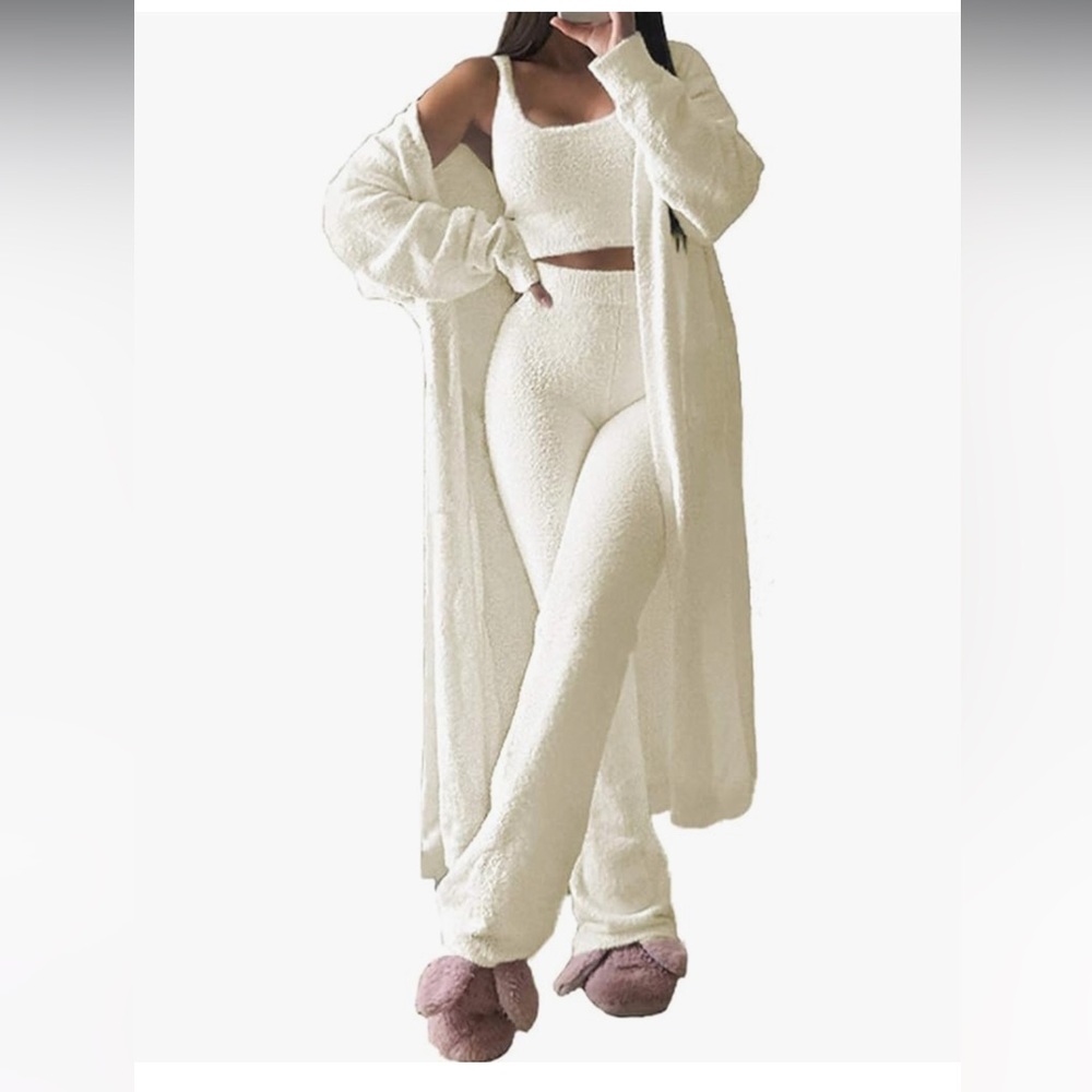 3 piece fuzzy white pj set